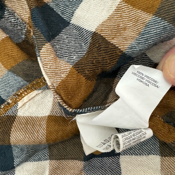 Lucky Brand Women's Flannel Button Down Shirt - Picture 6 of 6